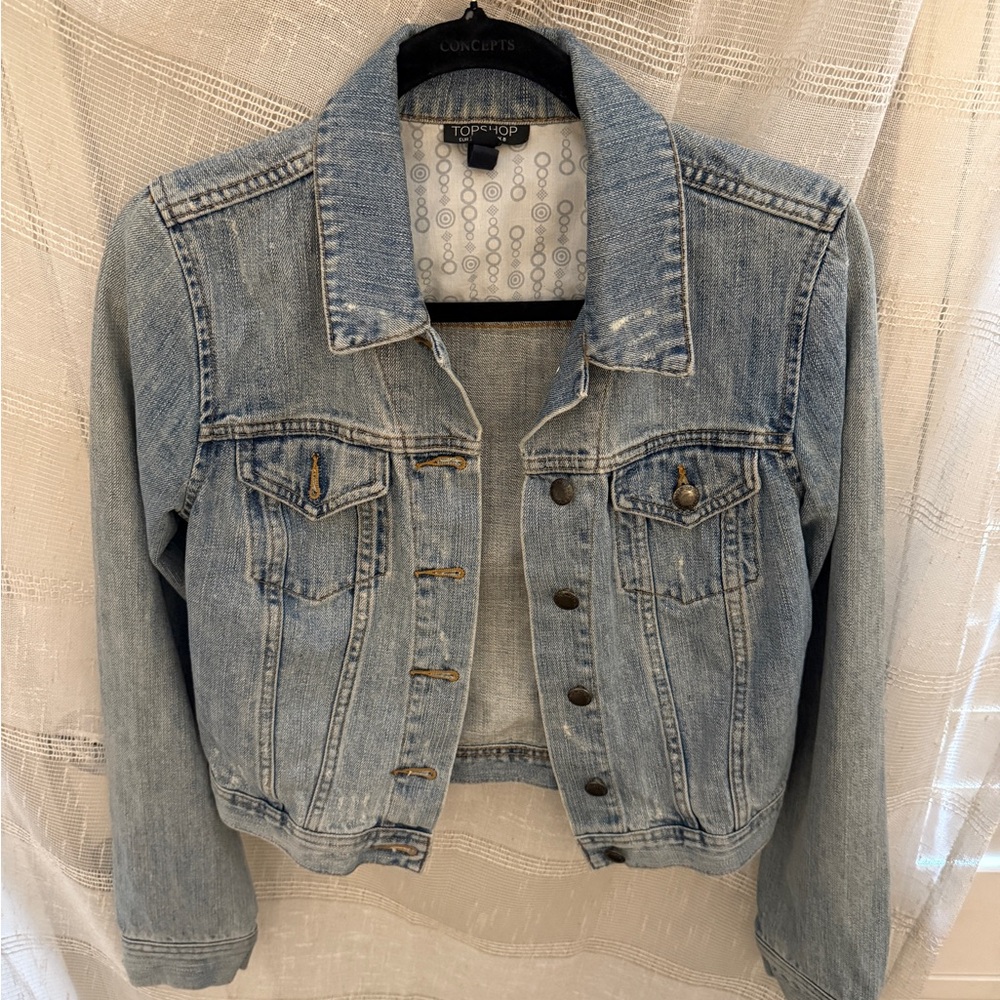 Topshop Blue Fitted Jean Jacket with Classic Design